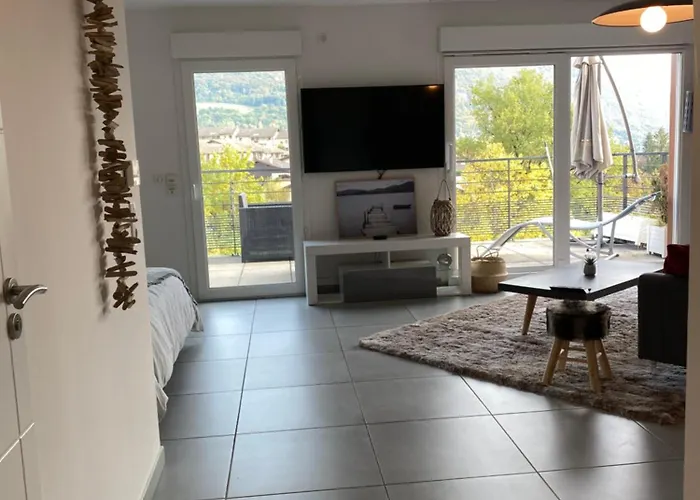 Standing Vue Annecy